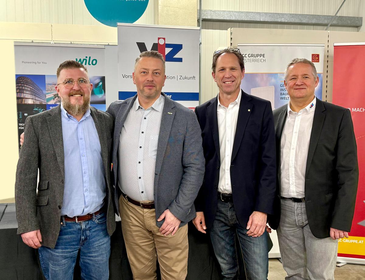 Martin Szeidl, Gesellschafter der GC GEBÄUDETECHNIK, Alexander Sollböck, Obmann des VIZ, Thomas Priglhuber, Verkaufsleiter Wilo und Kersten Viehmann, GF des VIZ.