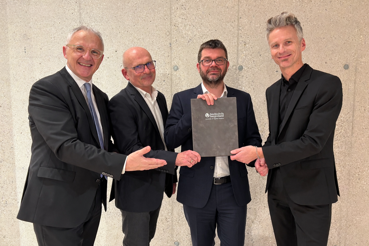 Von Links: Geschäftsführer Georg Pehm, Departmentleiter Christian Wartha, Studiengangsleiter Jürgen Krail und Studiengangsleiter Werner Stutterecker