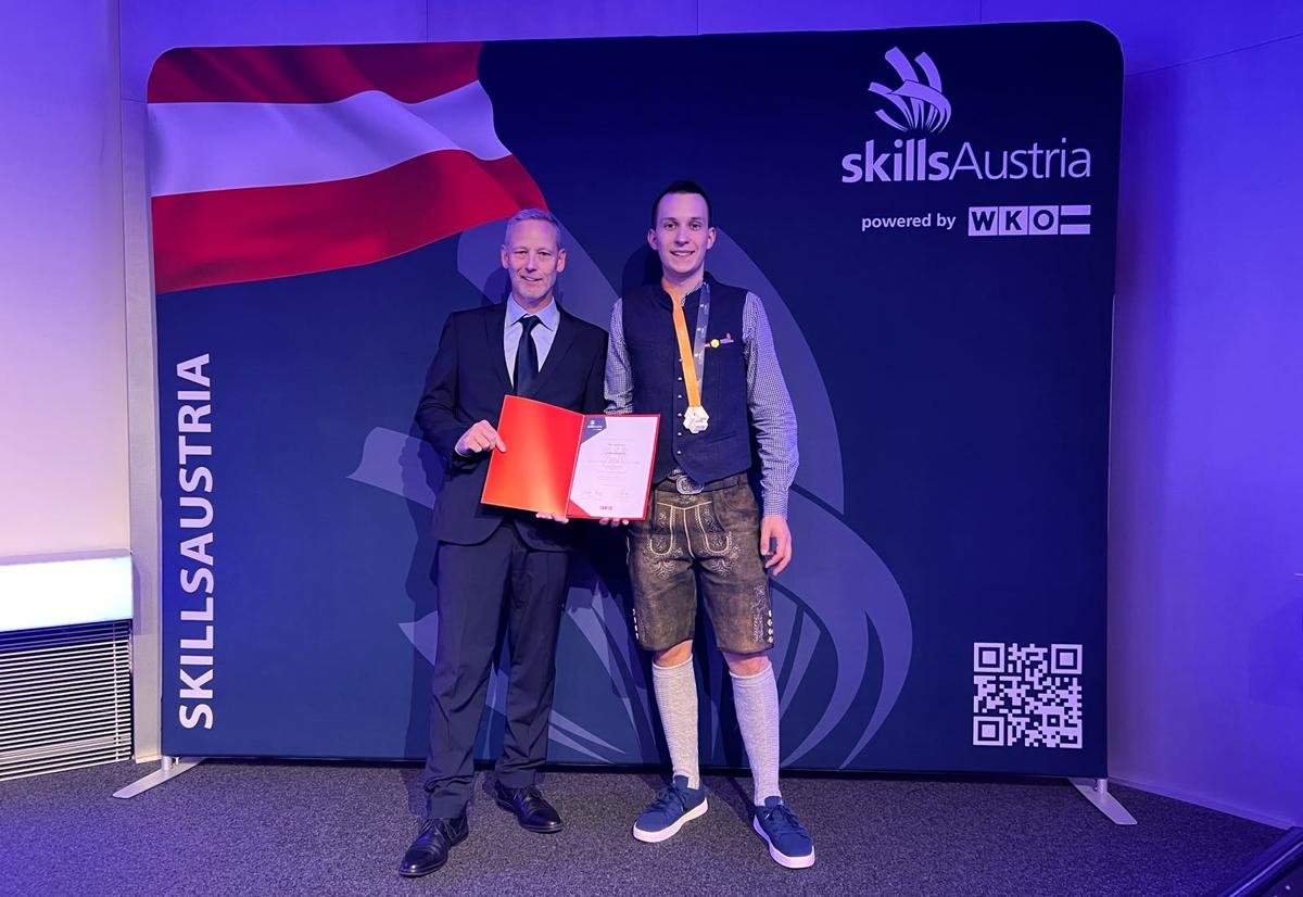 Marcel Riener (rechts) im Bild mit Bundeslehrlingswart Gerald Kopsa.