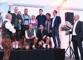 Mag. Lukas Schreiner, Peter Schenk, Daniel Petrohai, Manuel Maahs, Birgit Matiasch, Igor Kajic, Karin Zugmayer (Innenraumgestaltung), Bernhard Ruttner, Mag. Thomas Stadlhofer, hockend: Franz Seiler und Florian Sambs